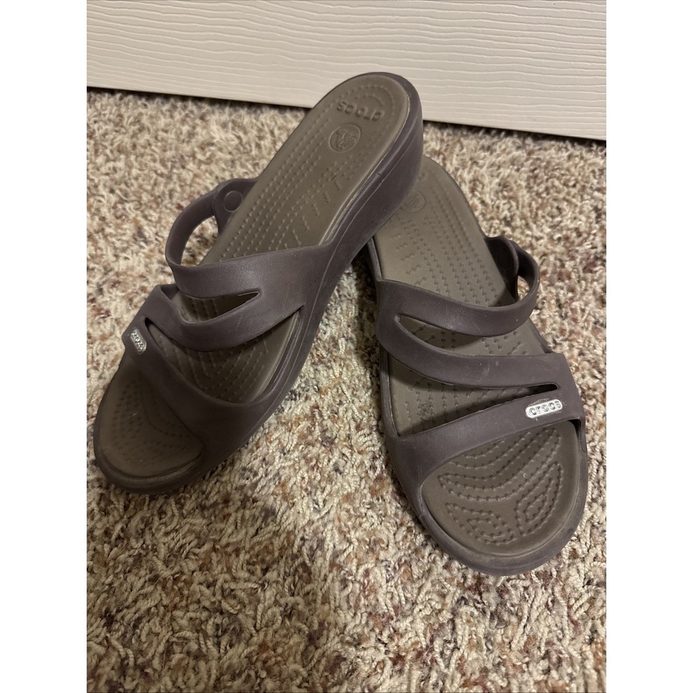 Crocs Sandals Women's Size 8 Brown Classic